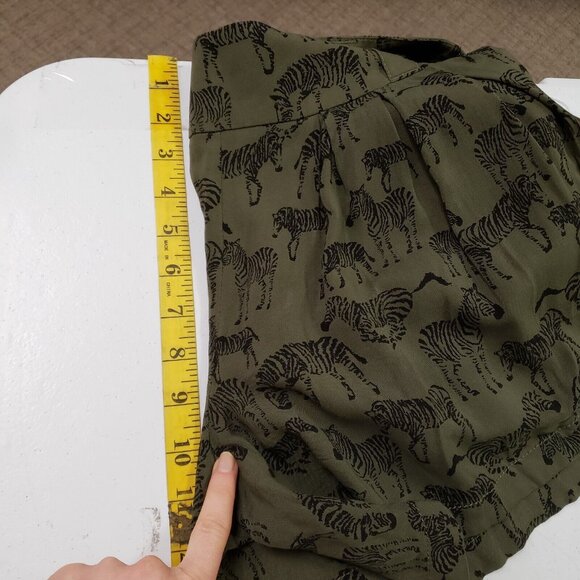 Daughters Of The Liberation Anthropologie Safari Zebra Shorts Size 2 Green Boho - Picture 7 of 10